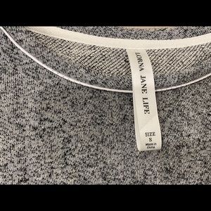 Women’s sweatshirt w leather sleeves